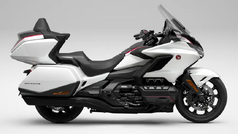 GL1800 GOLD WING TOUR